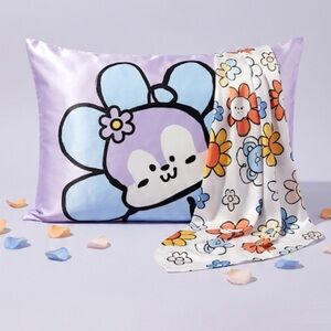 BT21 x Kitsch Mang Satin Pillowcase - Standard Queen Size Purple Floral NWT